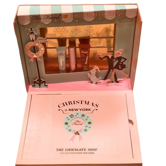 Too Faced Christmas In NY Chocolate Collector Box - Picture 3 of 6